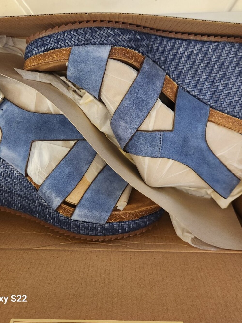 Sofft "Haddison" Suede French Blue Wedge Sandals. NIB. Size 9 - Picture 9 of 11